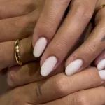 milky nails georgina rodriguez