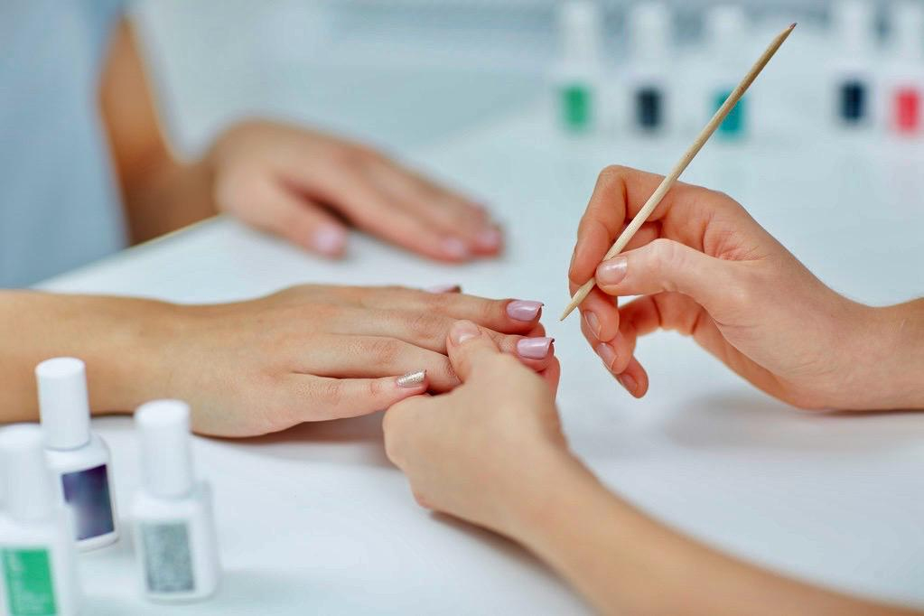 Servicio de manicura