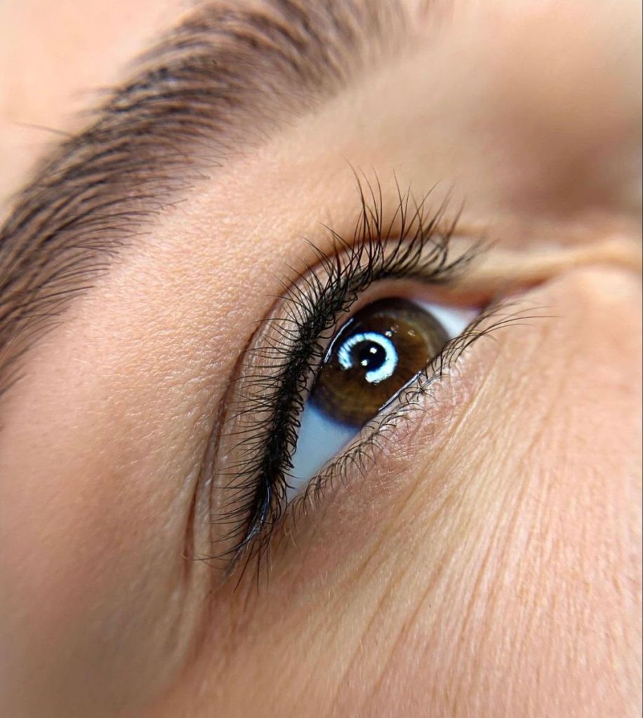 micropigmentación de ojos eye liner artístico
